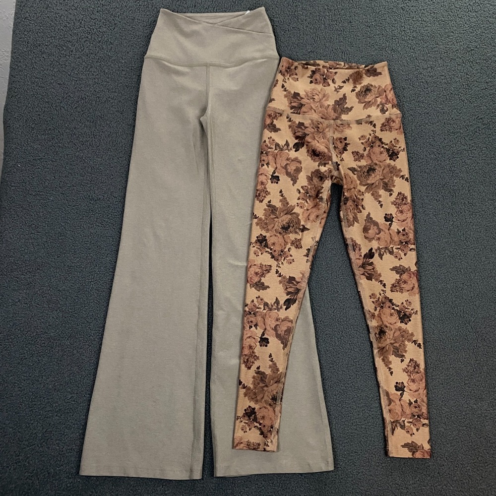 Beyond Yoga Set of 2 Leggings‎ size XS Bootcut Pant Flare Floral Beige EUC
